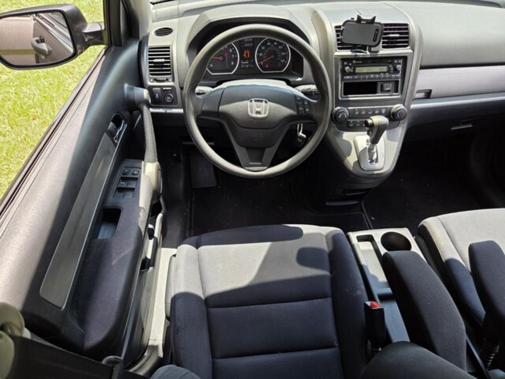 2010 Honda CR-V LX - Photo 7