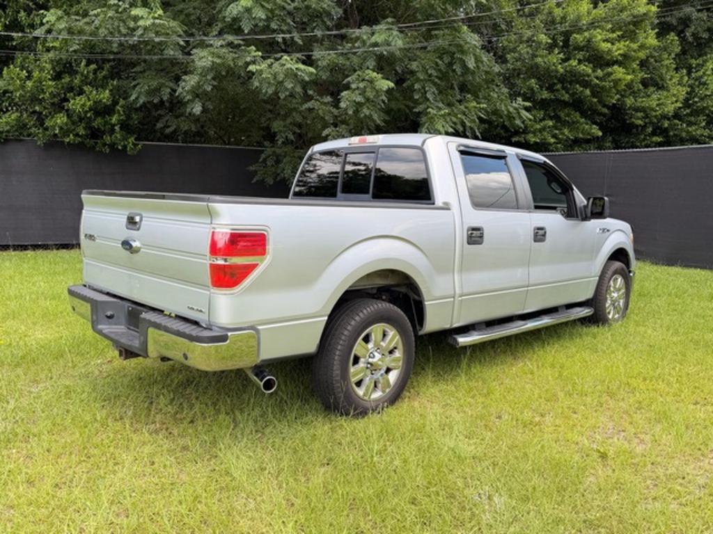 2011 Ford F-150 XLT - Photo 11