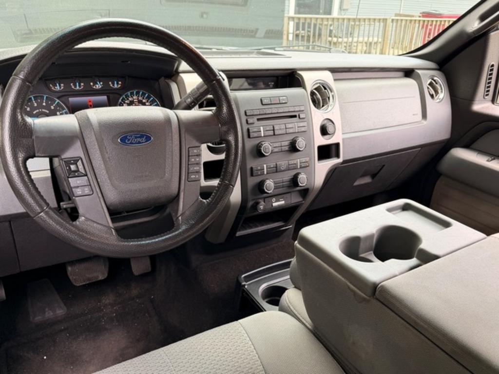 2011 Ford F-150 XLT - Photo 8