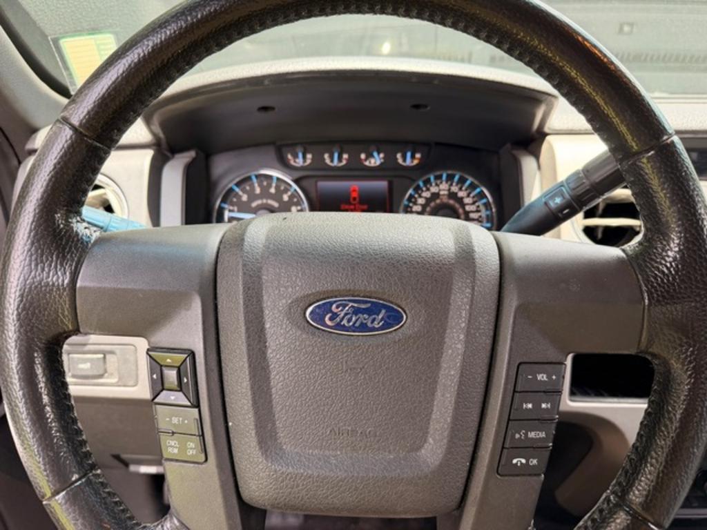 2011 Ford F-150 XLT - Photo 22