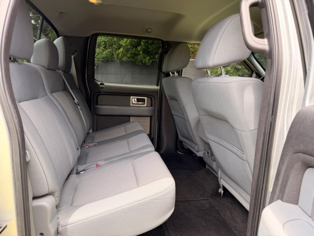 2011 Ford F-150 XLT - Photo 13